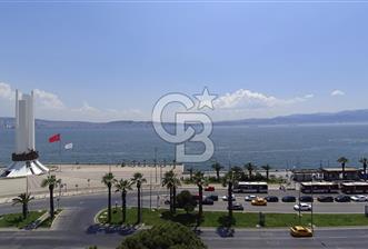 İzmir Karşıyaka Körfeze Komşu Muhteşem Kiralık 4+1 146 M² Daire