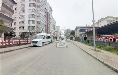 Kalkancı'da Muhteşem Vitrin'li Depolu satılık dükkan 